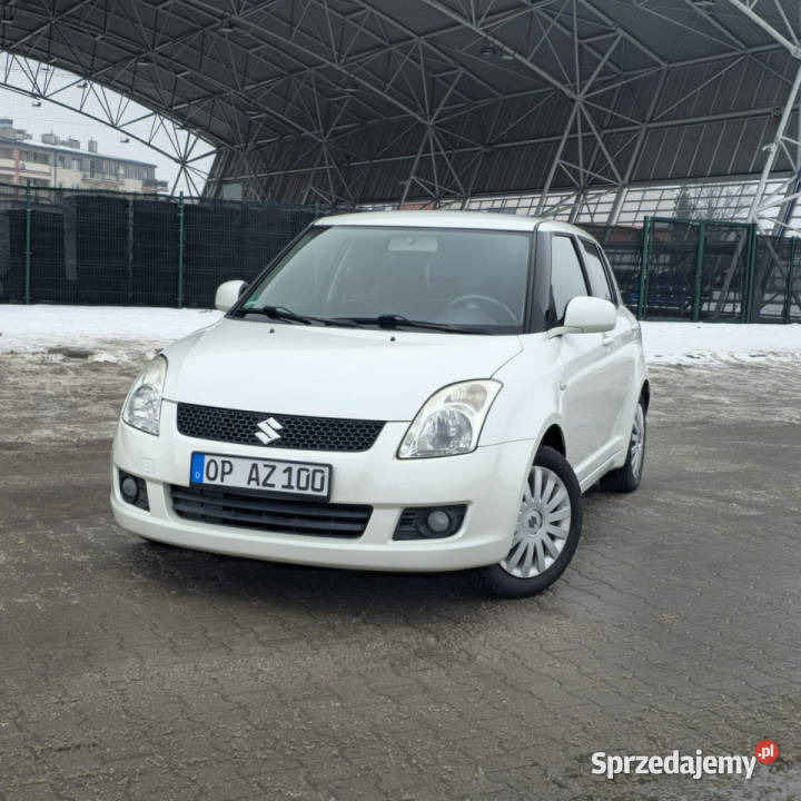Suzuki Swift Suzuki Swift 13 Comfort dance IV kurtyny powietrzne Samochody osobowe mazowieckie