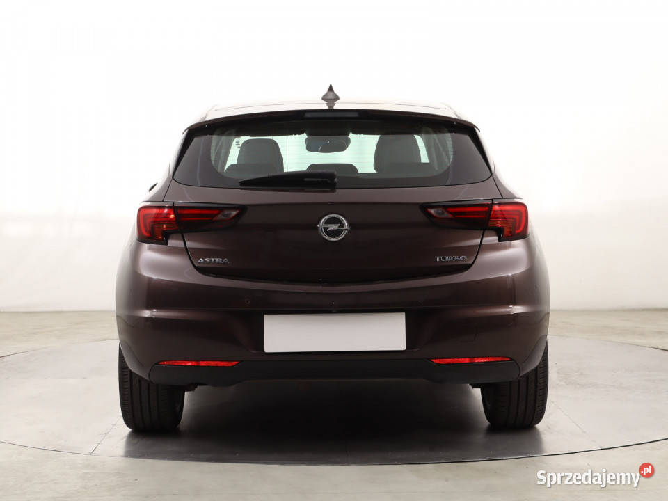 Opel Astra 14 T światła do jazdy dziennej śląskie