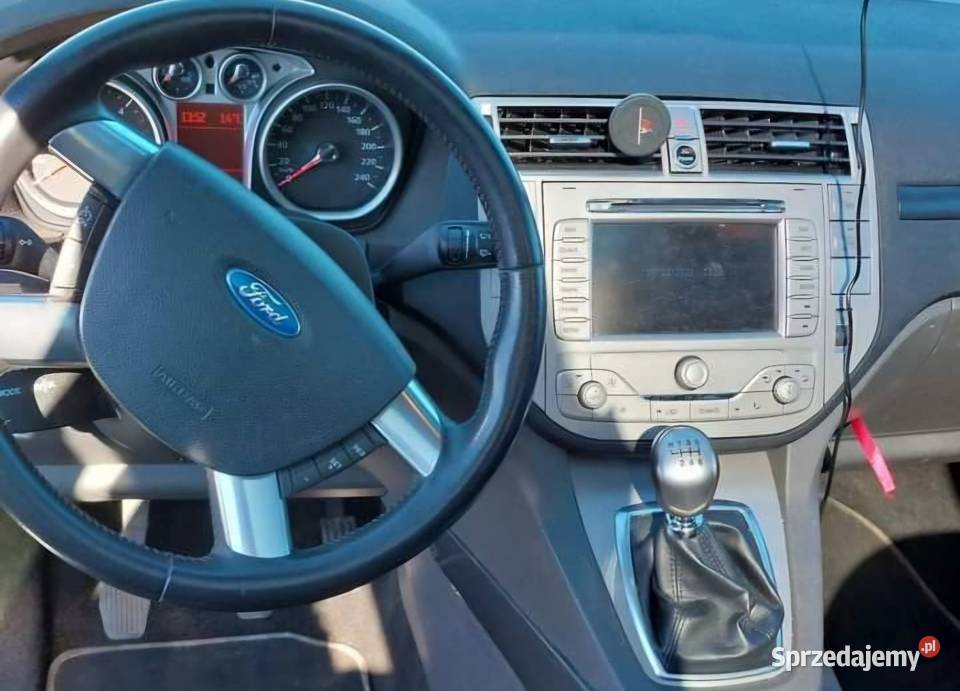 Ford Kuga 4x4 titanium panorama nawigacja kamera 136KM Piła