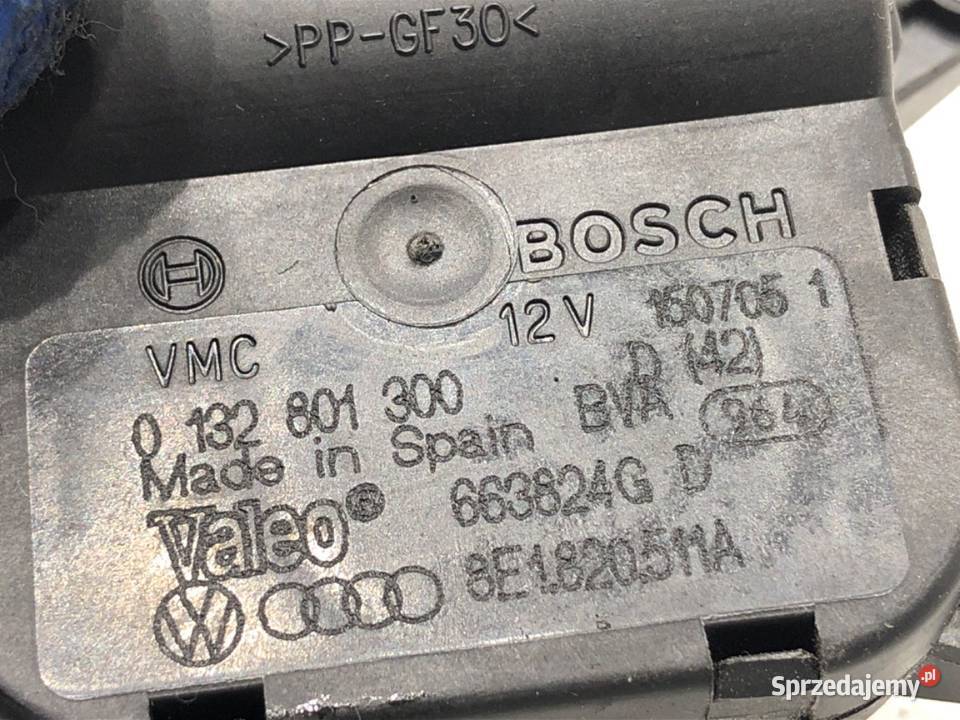 SILNIK NAGRZEWNICY AUDI 8E1820511D A4 B7 0408