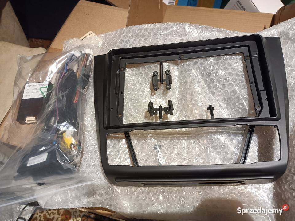 Ramka radia i wiązka BMW 1Series E87 E81 E82 Pozostałe Łomża