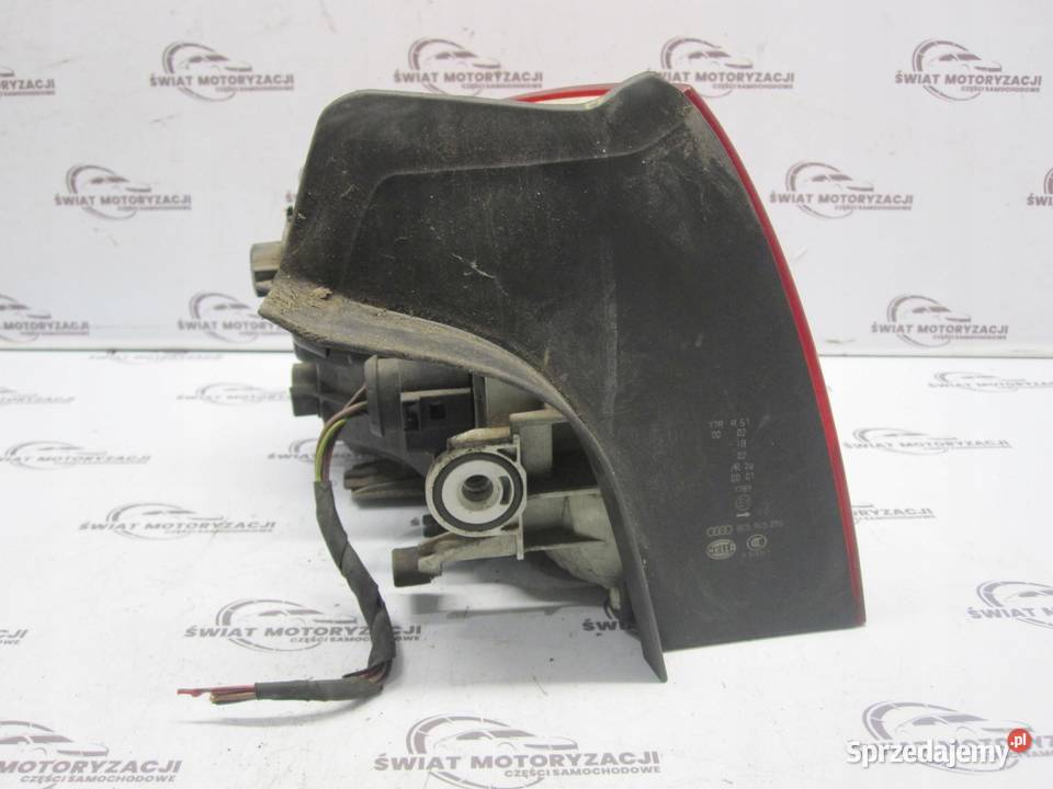 AUDI A4 B7 07r lampa prawa tył 8E5945096