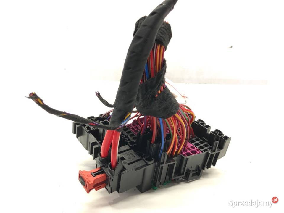 SKRZYNKA BEZPIECZNIKÓW SKODA KAMIQ 2Q0937615A Skrzynki bezpieczników podkarpackie