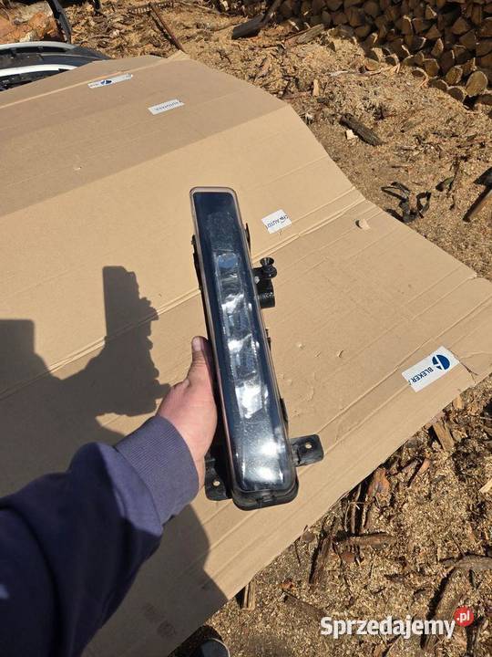 Prawy Halogen Led DRL BMW 5 G30 G31 6 G32 osobowe dolnośląskie