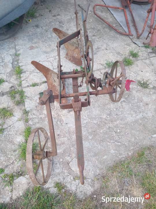 pług konny nieuszkodzony Pługi Lubecko
