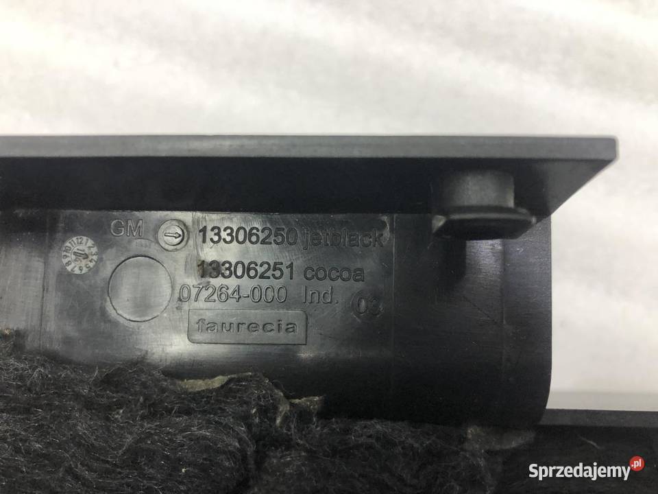 OSŁONA KOLUMNY OPEL INSIGNIA A LIFT 13306250