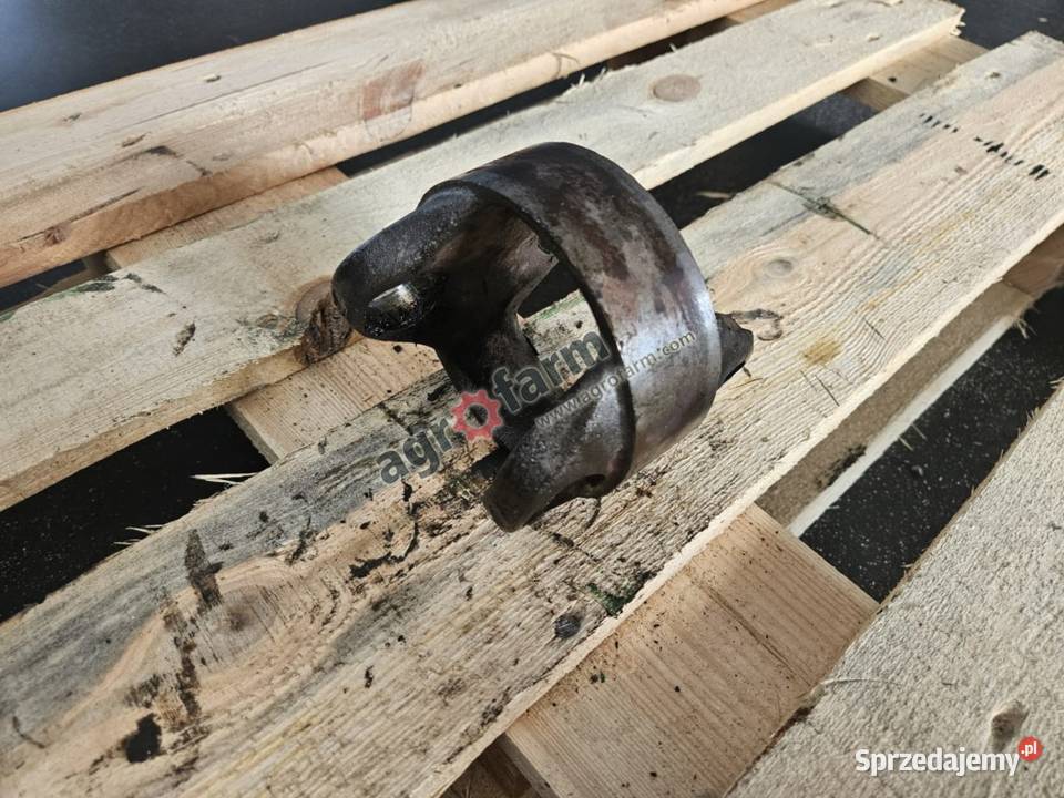 Łącznik półosi FWD Massey Ferguson 2620 dolnośląskie Byków
