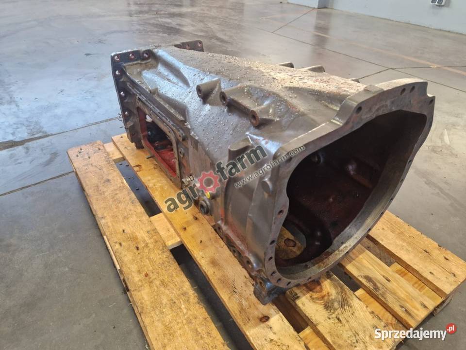 Obudowa skrzyni biegów Massey Ferguson 6170 6180