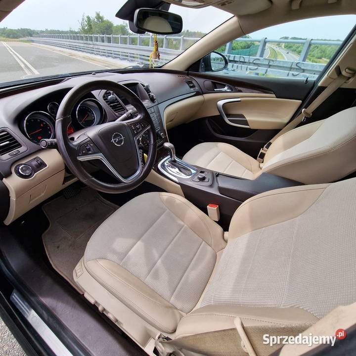 Opel insignia 20t LPG KRAJOWY 131km Insignia Bobrowniki sprzedam