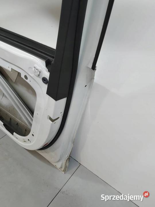 DRZWI PRAWE PRZÓD 70746 Volvo XC 90 II 2015 Rok produkcji 2015