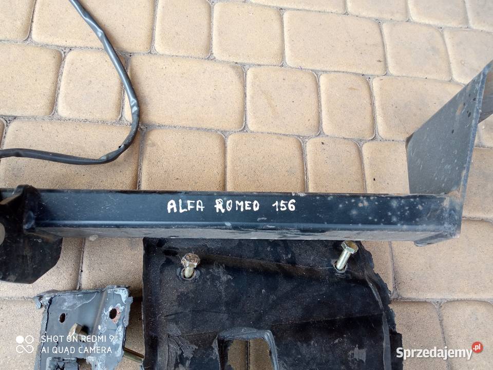 Hak holowniczy Alfa Romeo 156 2001r części blacharskie Oleszyce