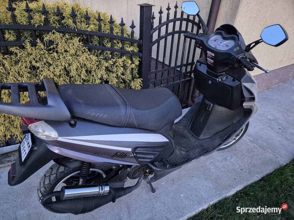 Skuter ZIPP Ferro 606 2T 49cc sprzedam 2014r 1900km Ciechanowiec