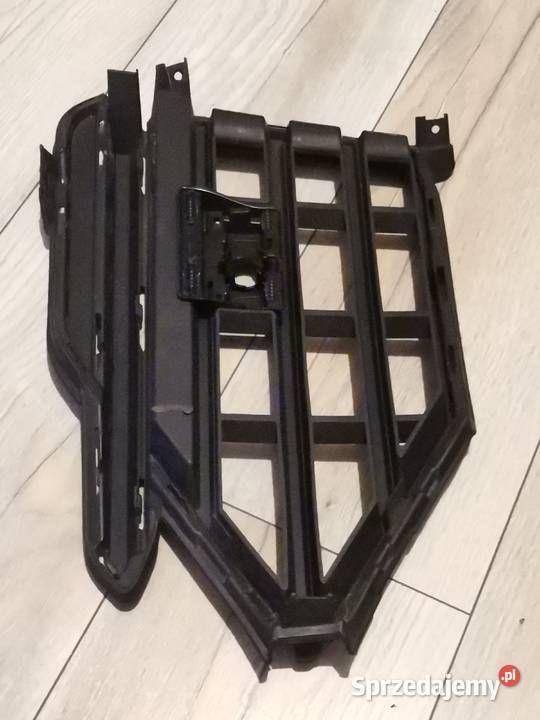 VW TOUAREG III LEWA KRATKA ZDERZAKA PRZÓD osobowe Międzychód