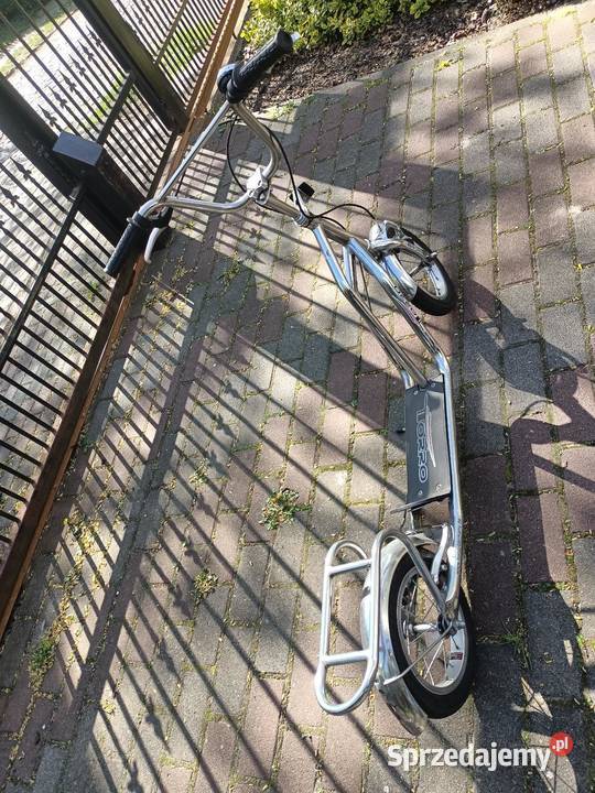 Duża chromowana hulajnoga pompowane koła