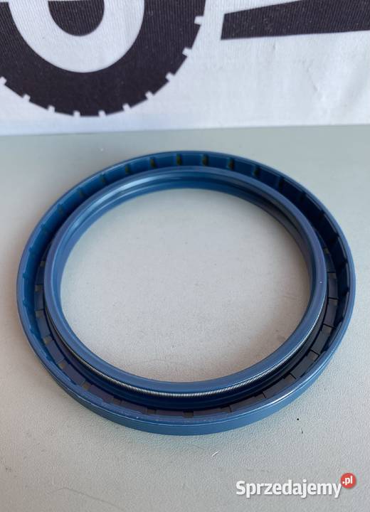 Uszczelniacz półosi tylnej Massey Ferguson Białystok