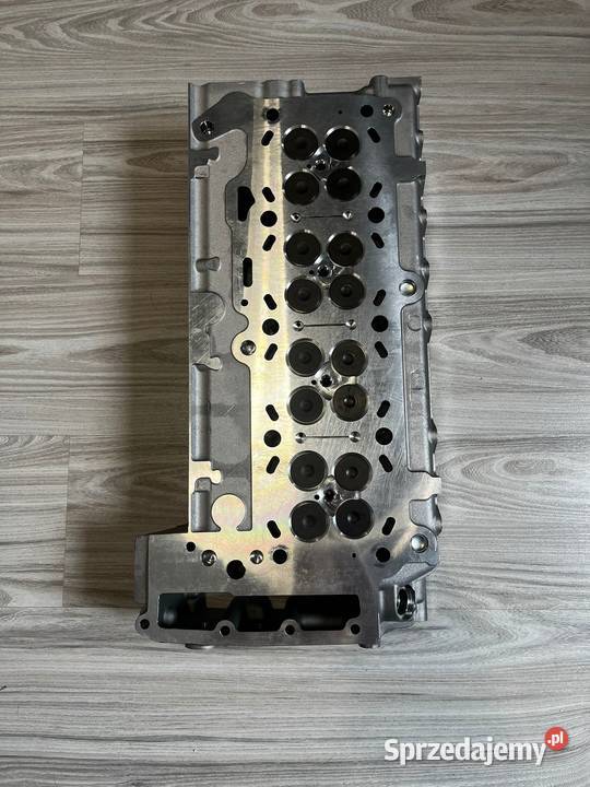 Głowica Iveco DAILY 3.0 Euro6 z zaworami F1CG 5802114243 Fiat Ducato