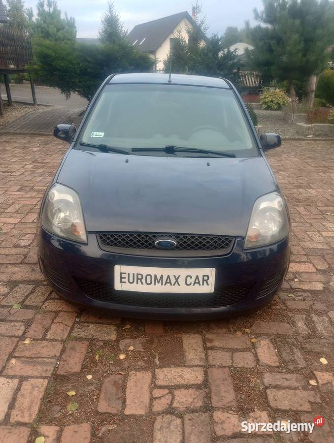 ZROWA FIESTA z roku 2008 benzyna sprzedam