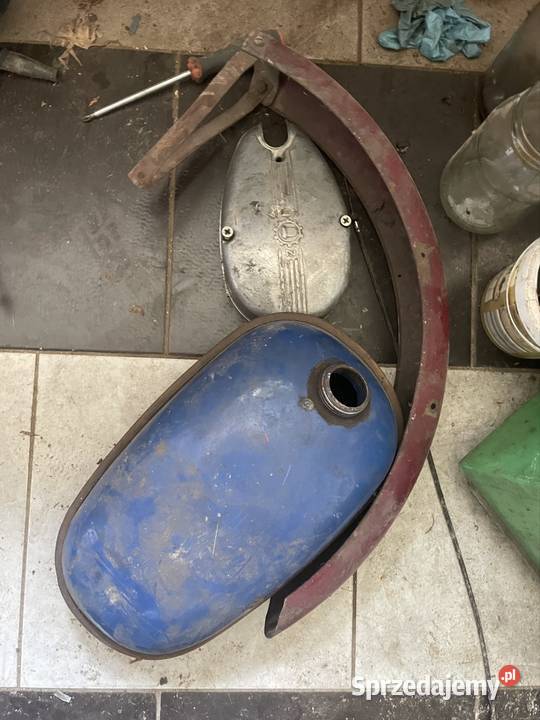Komar 2350 z silnikiem na pedala Konradów