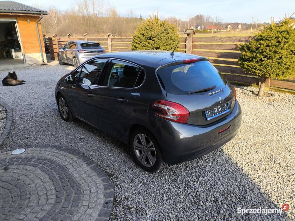 Peugeot 208 12 benzynaKlimatyzacja Dąbrowa Tarnowska