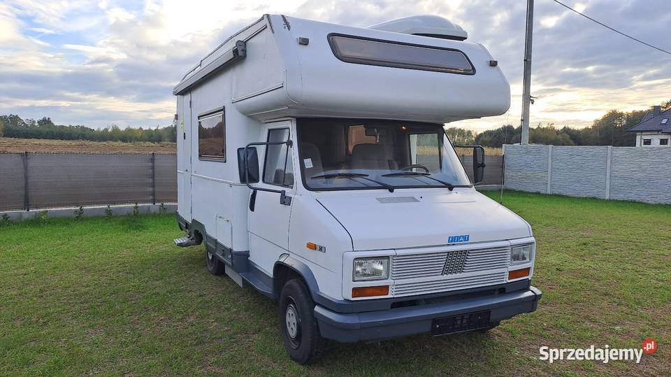 Kamper Fiat 6 osobowy Toaletalodowka Rok produkcji 1989 Szczucin