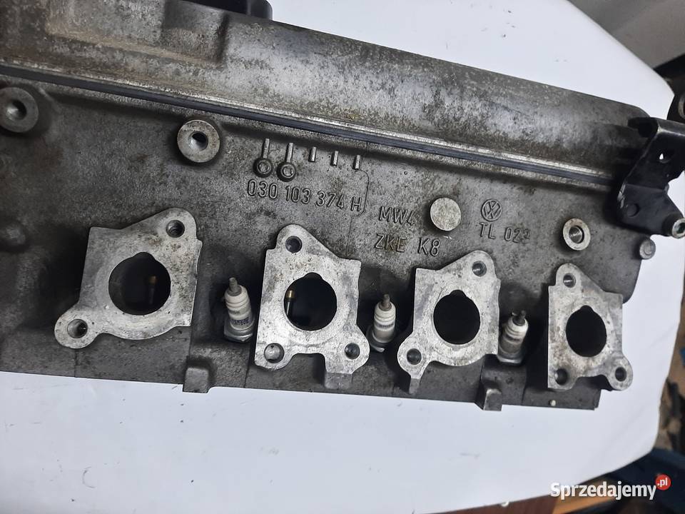 WAŁEK GŁOWICA SILNIKA VW 14 8V AEX APQ