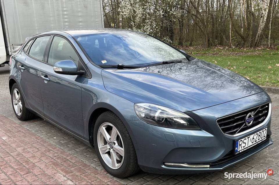 Piękne VOLVO V40 20D 5 cyl 150 Nawigacja Xenon ESP Stalowa Wola