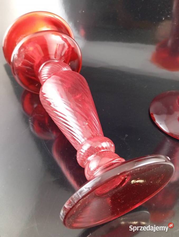 Świecznik czerwone szkło 2sztuki lubuskie Zielona Góra