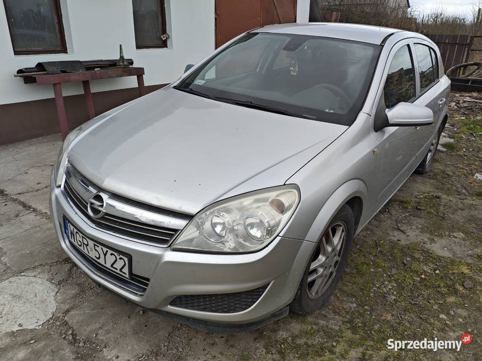 Opel Astra H 17 cdti 2008 diesel 125 Warka