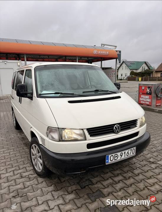 VW T4 Transporter 25TDI 9 osób salon 2 biały Transporter Skarbimierz sprzedam