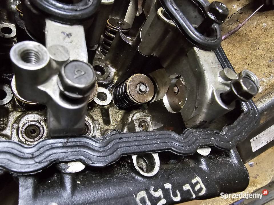 Kawasaki el 250 eliminator głowica zawór zawory dolnośląskie Jelenia Góra