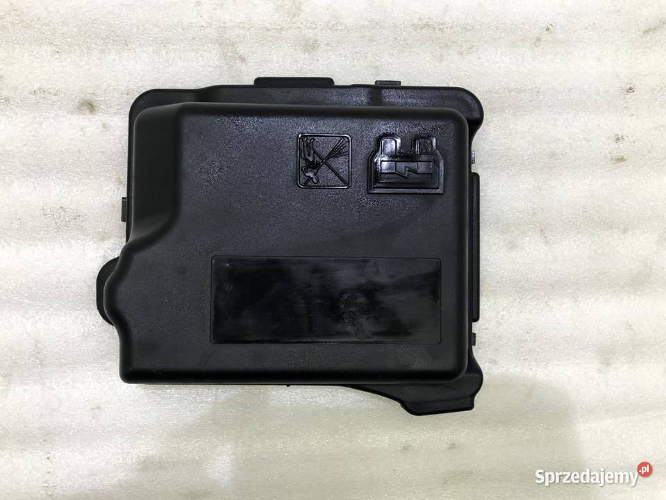 OBUDOWA SKRZYNKI BEZPENICZKÓW CITROEN C4 CACTUS