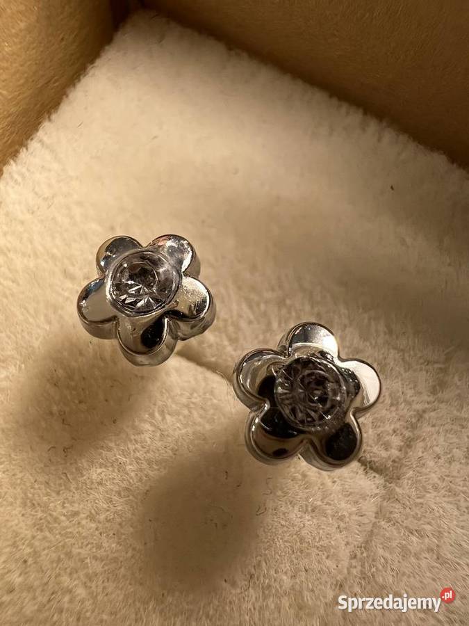 Kolczyki srebrne kwiaty kwiat kwiatki kwiatek podkarpackie Jasło sprzedam