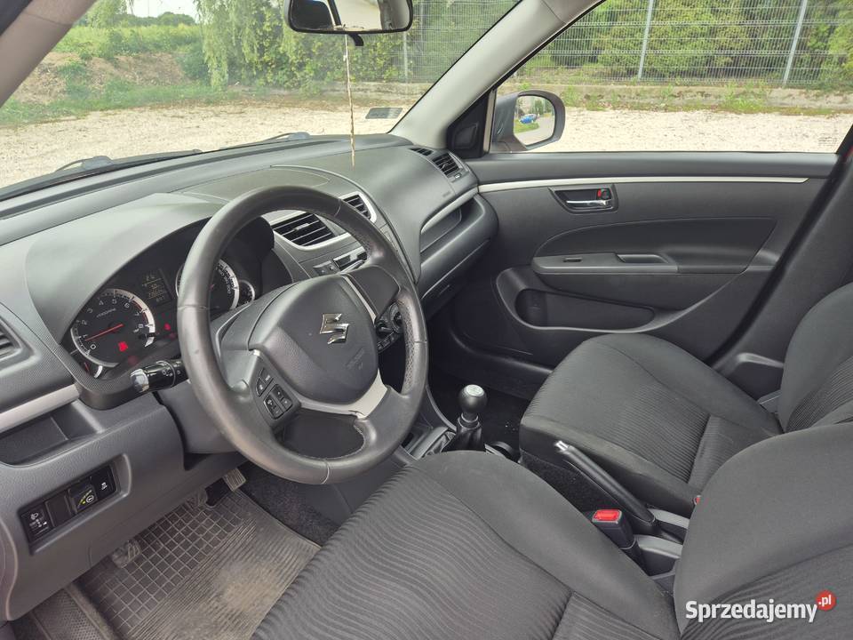Suzuki Swift V 12 LPG zadbany Józefów