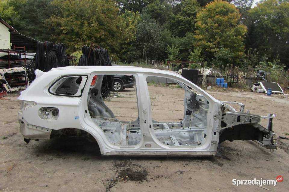 PRÓG SŁUPEK PRAWY BOK W13 MITSUBISHI OUTLANDER Progi sprzedam