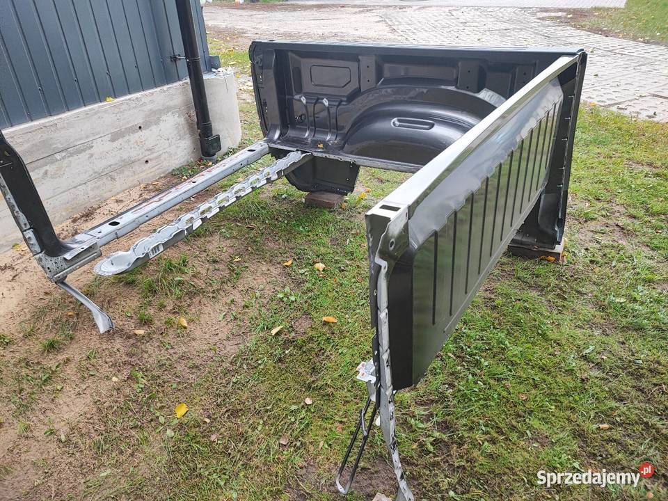 Ram 1500 błotnik lewy paka Błotniki