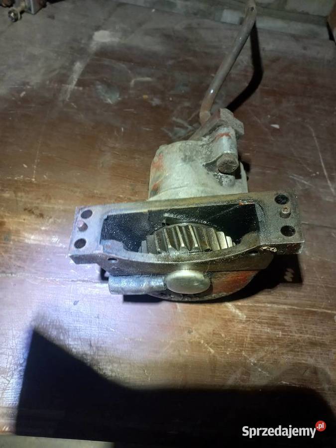 Pompa hydrauliczna silnik MF Pozostałe Do ciągników lubelskie Izdebno-Kolonia