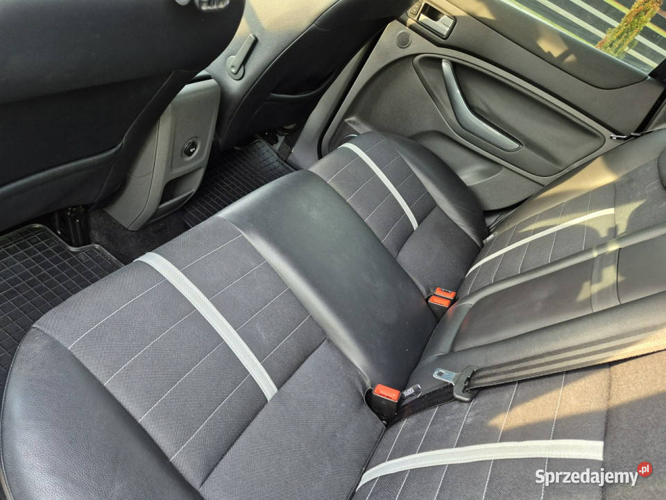 Ford Kuga pdc bezwypadkowy climatronic bez rdzy VAT marża Drelów