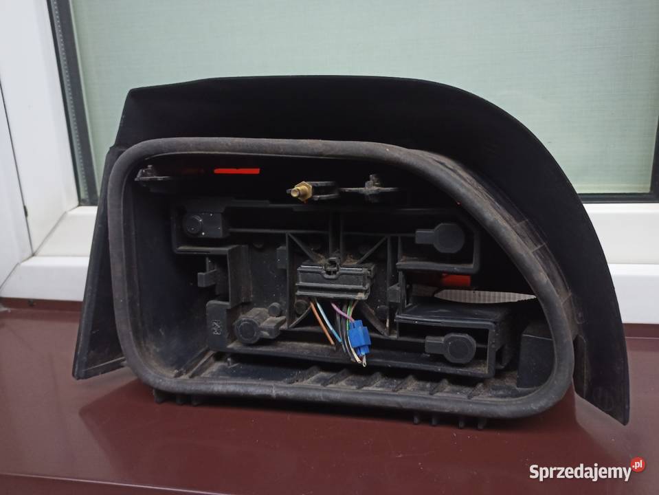 Renault Clio 1 I LIFT FL lampa tył tylna prawa Sieradz