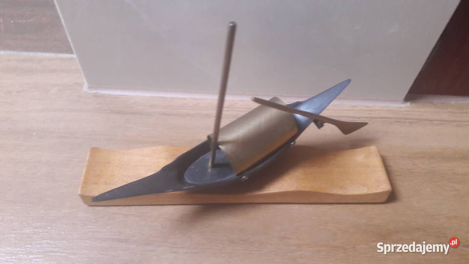 Metalowa łódka drewniana podstawa z mosiądzem Radom