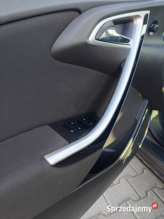 Opel Astra J Sports Tourer Kombi 14 Turbo 140 manualna Oława
