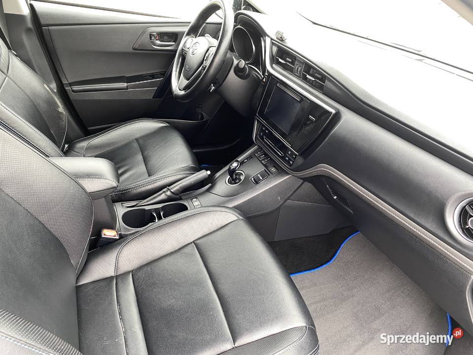 toyota Auris hybryda LPG 2018 kombi Rok produkcji 2018 sprzedam