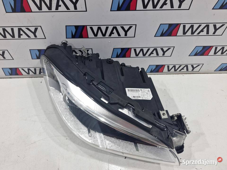 BMW F10 F11 LCI ADAPTIVE LED PRAWA LEWA KOMPLET