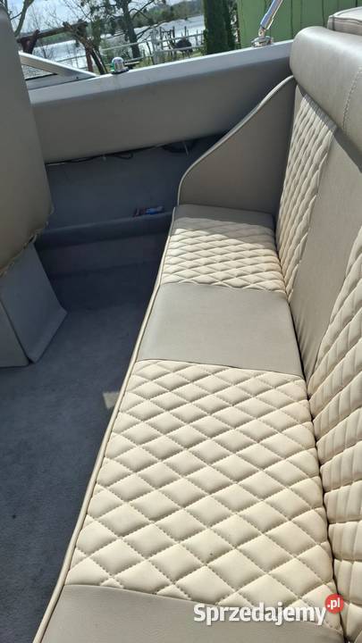 łódź motorowa 52 m z silnikiem Ford OMC 23 litra