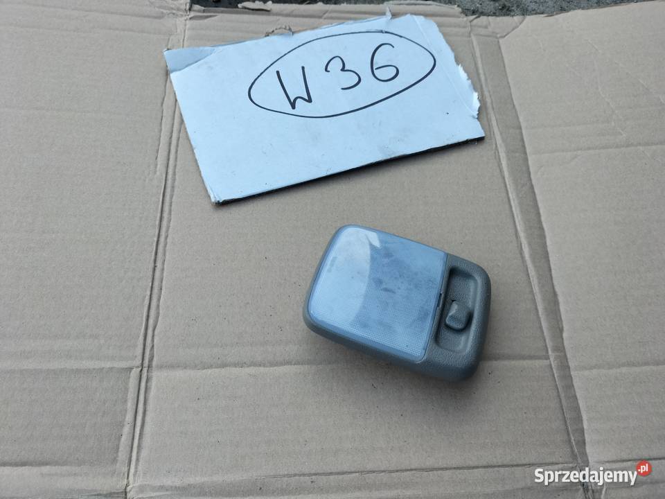 NISSAN PRIMERA P11 LIFT ŚRODKOWA LAMPKA WNĘTRZA