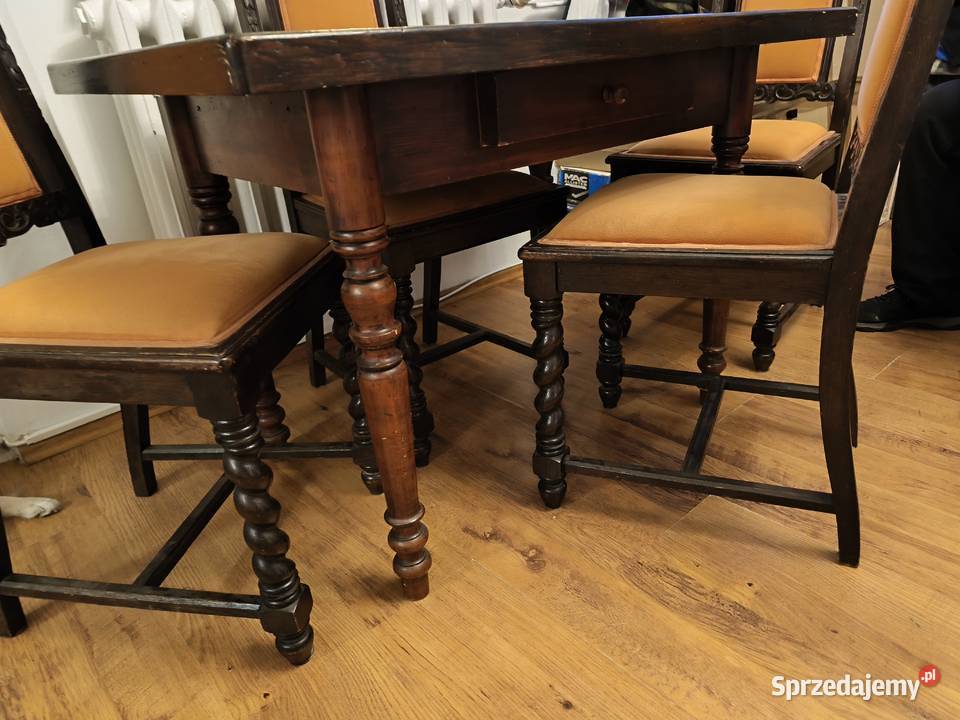 Stół i krzesła sprzedam