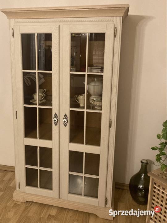 Witryna dębowa Wilczyn