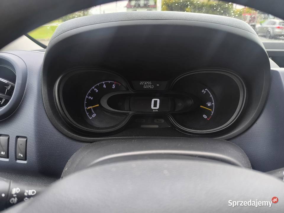 Opel Vivaro L2 h1 Rok produkcji 2016 Nowy Targ
