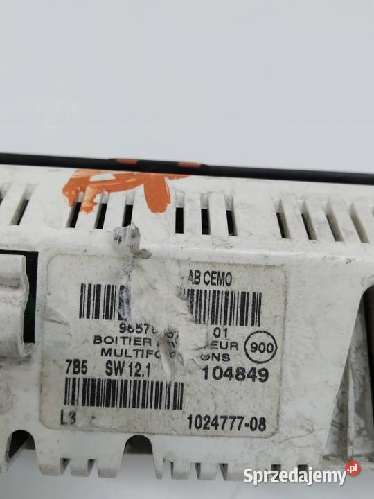 WYŚWIETLACZ 9657882880 102477708 Citroen C4 osobowe sprzedam