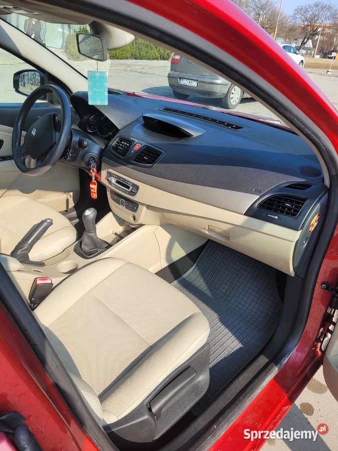 Zadbane Renault Fluence BenzynaLPG 2011 Rok produkcji 2011 Lublin