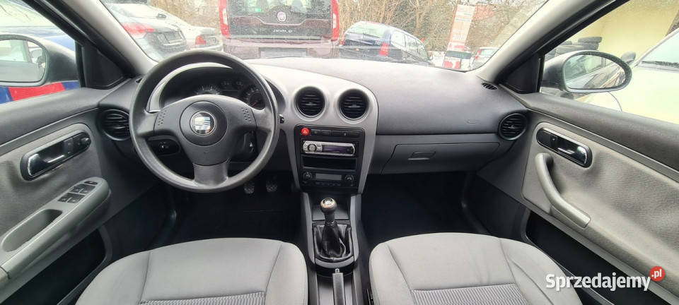 Seat Ibiza 14 80 BEZWYPADKOWYSerwisowanystan lakier metallic małopolskie Skawina